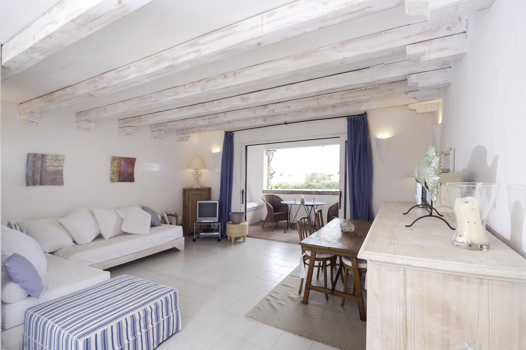 Sole&Luna Apartments Porto Rotondo Exterior photo